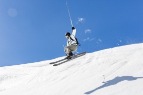 CBA外援与本土球员共塑篮球未来，cba外援与国内球员如何交流