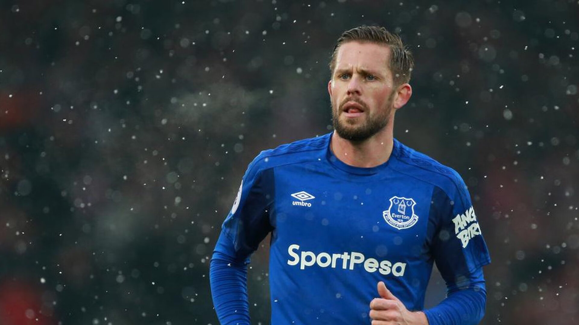 唐纳德·高尔带领袋鼠队通过快速进攻打破对方防线